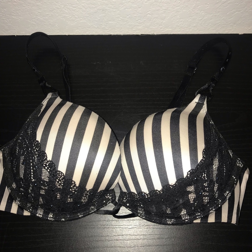 VS BOMBSHELL BRAS